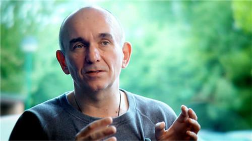 游戏界的鬼才,Peter Molyneux。