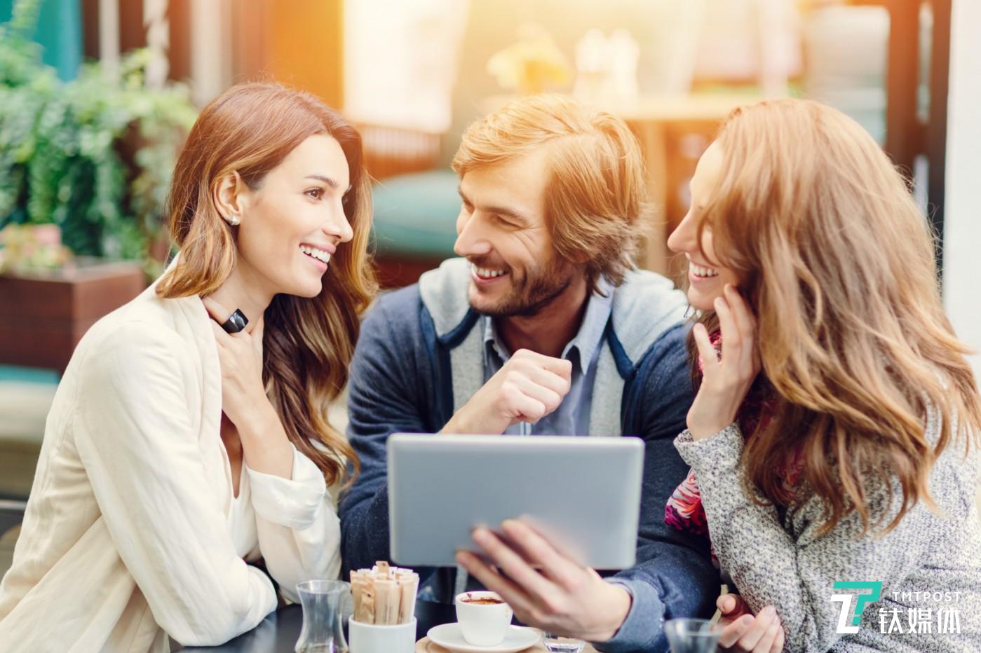 Facebook和Twitter 用户大龄化趋势,为何没有出现在QQ身上? 千禧年世代群体 来源:Goldman Sachs