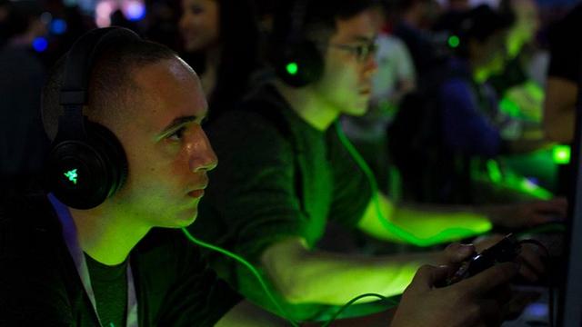 1525429840547963.png razer-file-photo---3213208.png