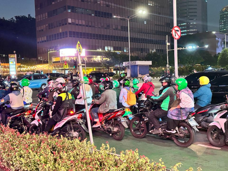 1694623525467498.gif image.gif