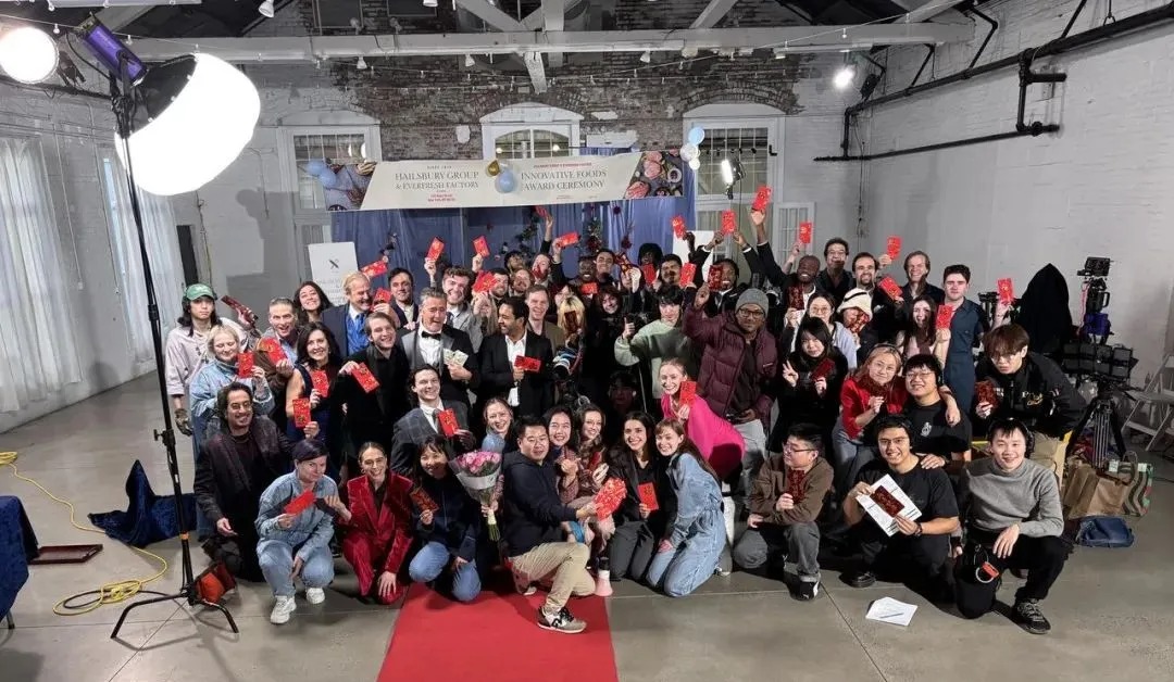 1756454165344158.jpeg imageye___-_imgi_9_640.jpeg