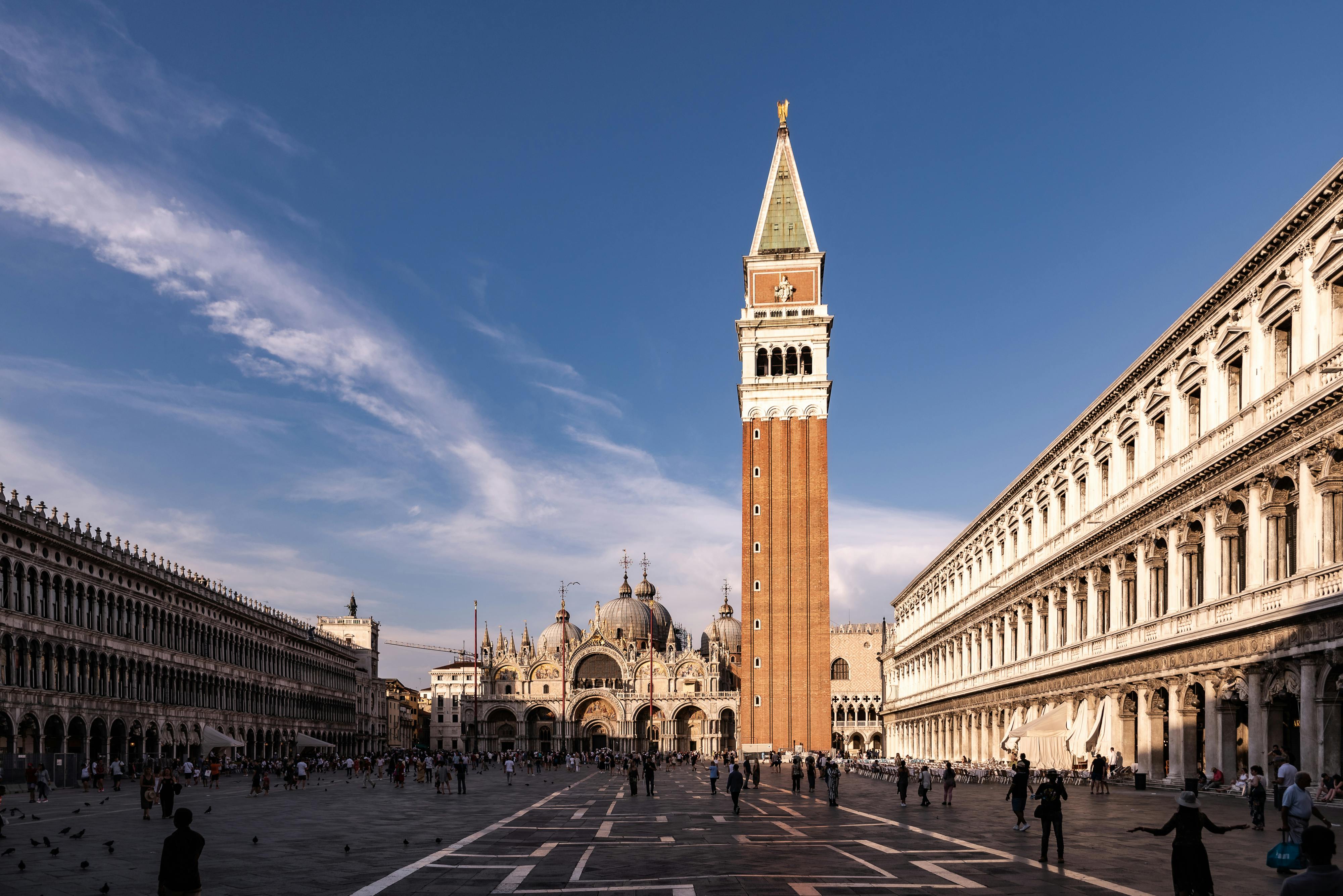 1761033326372320.jpg pexels-wolfgang-1002140-2748017.jpg