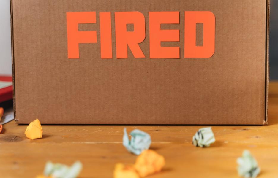 越赚钱、越裁员，亚马逊的下一场豪赌