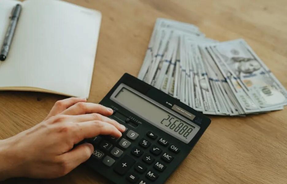 突发！亚马逊提醒卖家下载税务明细！