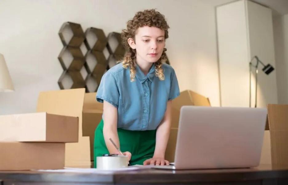 亚马逊要求降价30%！中国供应商将被迫扛下关税压力......