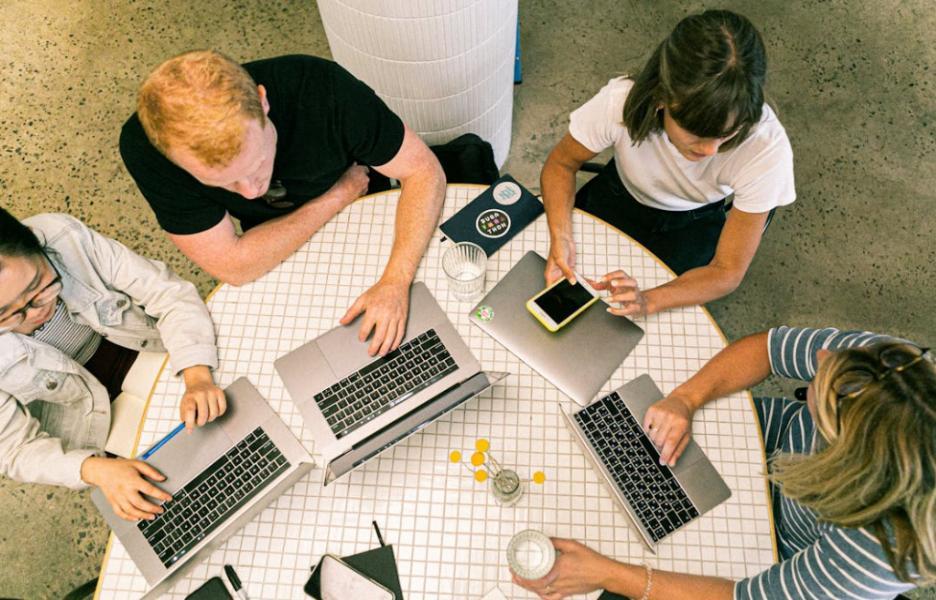 eBay以12亿美元收购Etsy旗下二手时尚交易平台Depop