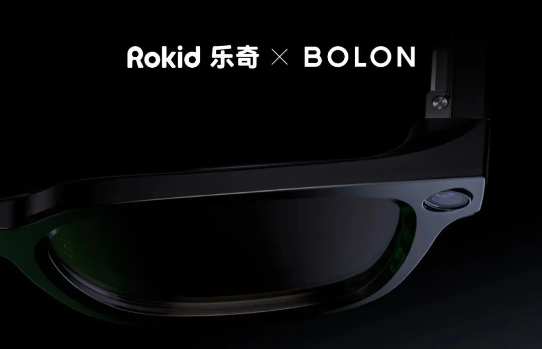 眼镜巨头与科技新贵，在“密谋”一件大事