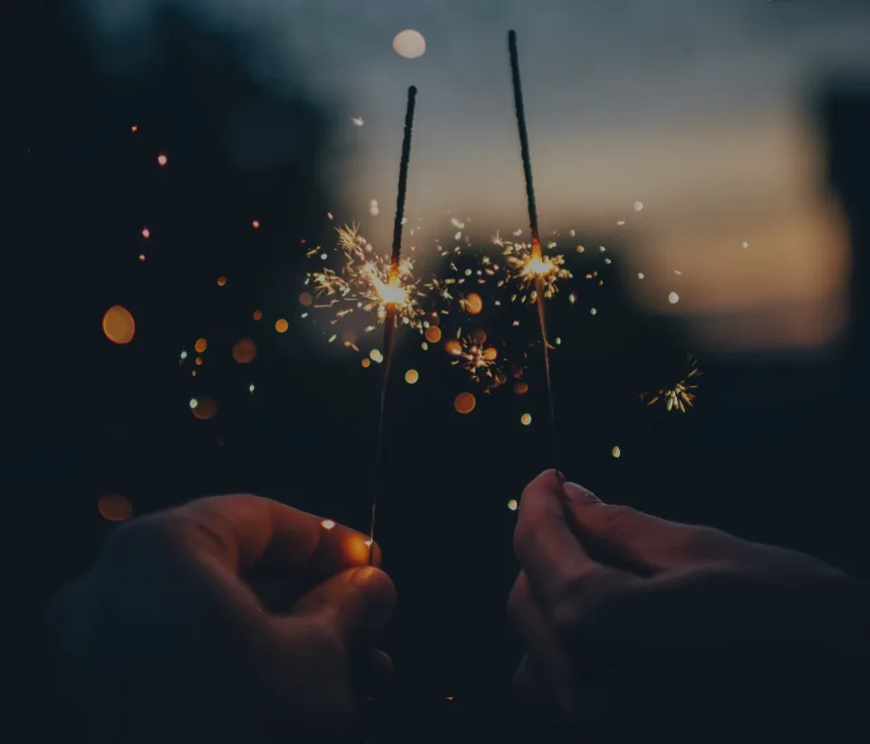 王淮：只有两扇通往AI未来的门，一扇在美国一扇在中国丨2025尾声